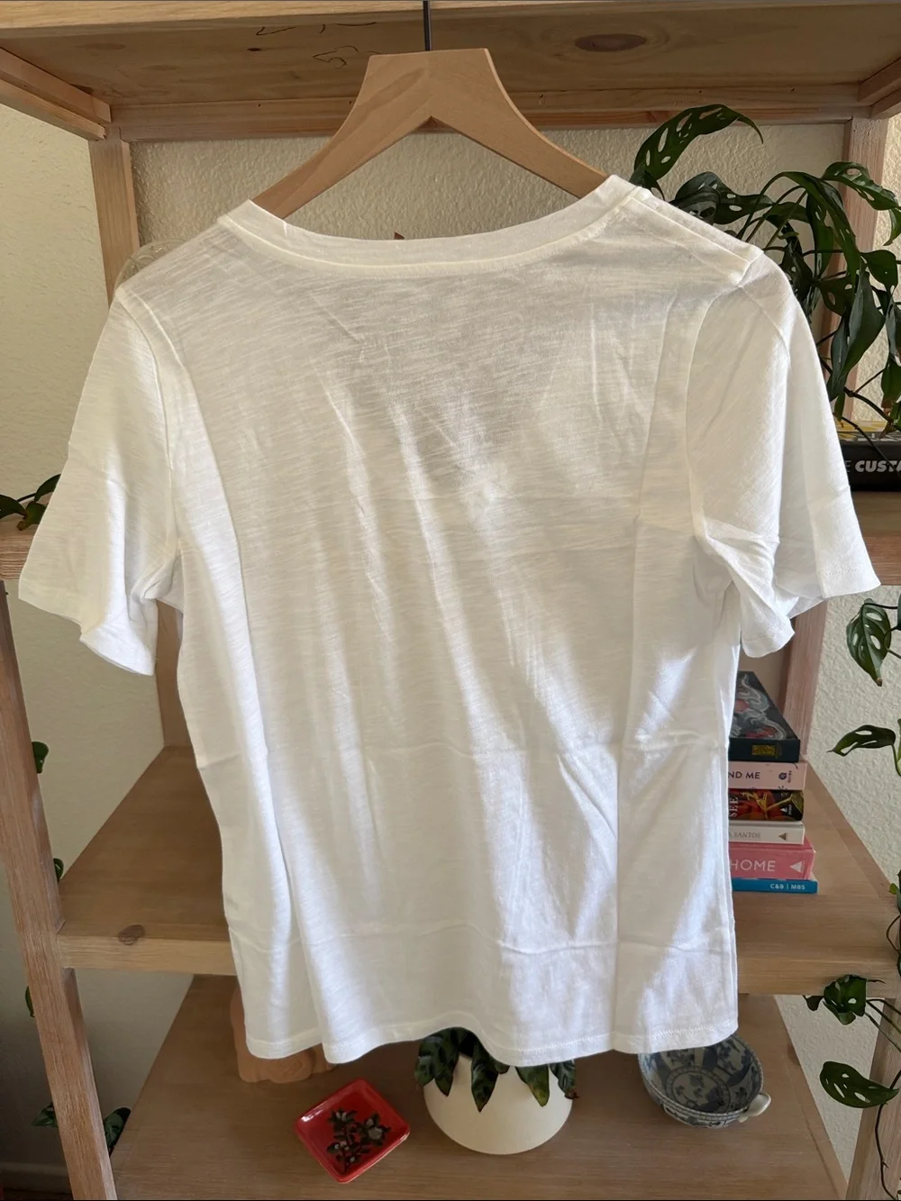 Basic White V-Neck Tee - Picture 6 of 6